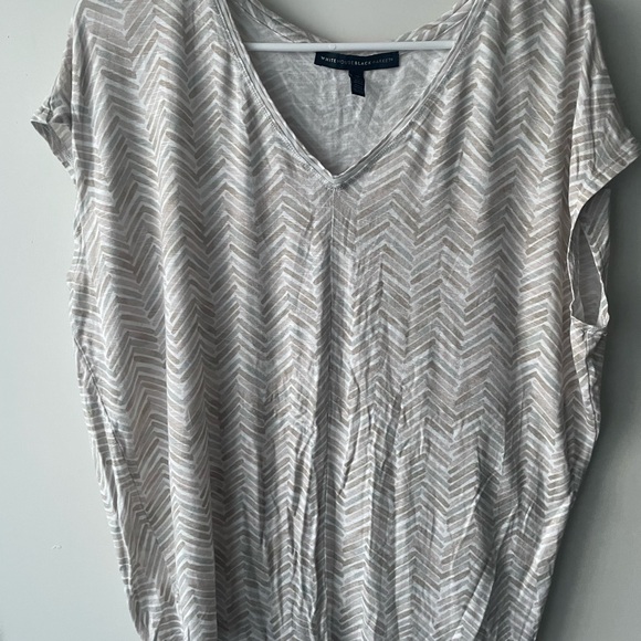 White House black market women’s tee - Picture 4 of 4